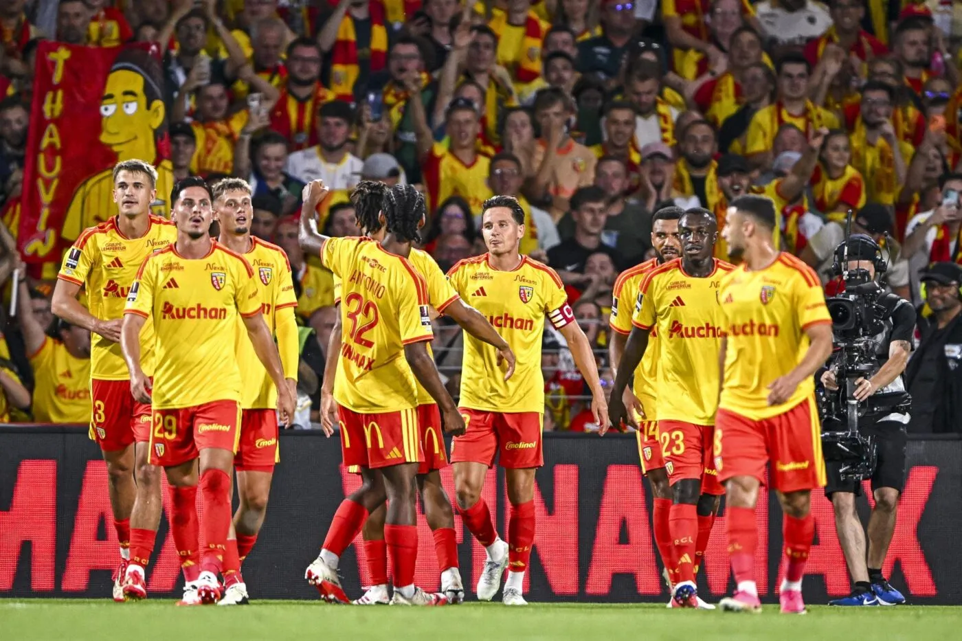Lens tire deux géants d’Angleterre en Ligue des champions !