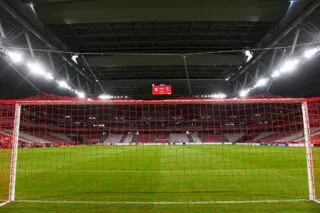 Le coup d'envoi de LOSC-PSG décalé d'un quart d'heure