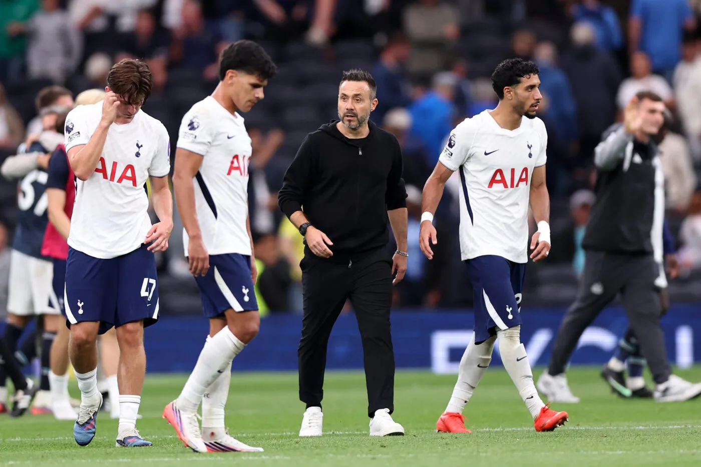 Trois cadres voudraient quitter Tottenham