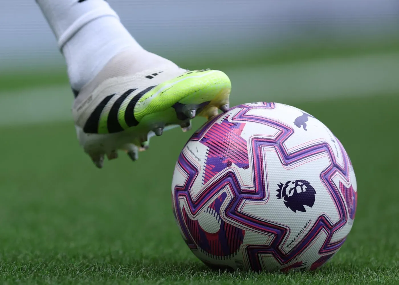 Un club suédois envoie une fortune sur un joueur de D5 anglaise
