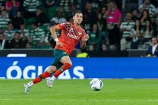 Au Portugal, un but sublime en coup du foulard