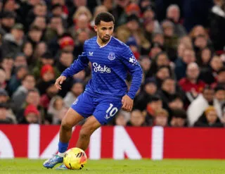 Un ancien dribbleur marseillais à Manchester City contre 75 millions d'euros