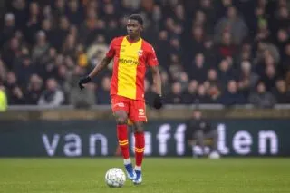 Un joueur de Cambuur réagit d'une drôle de manière à une décision du VAR