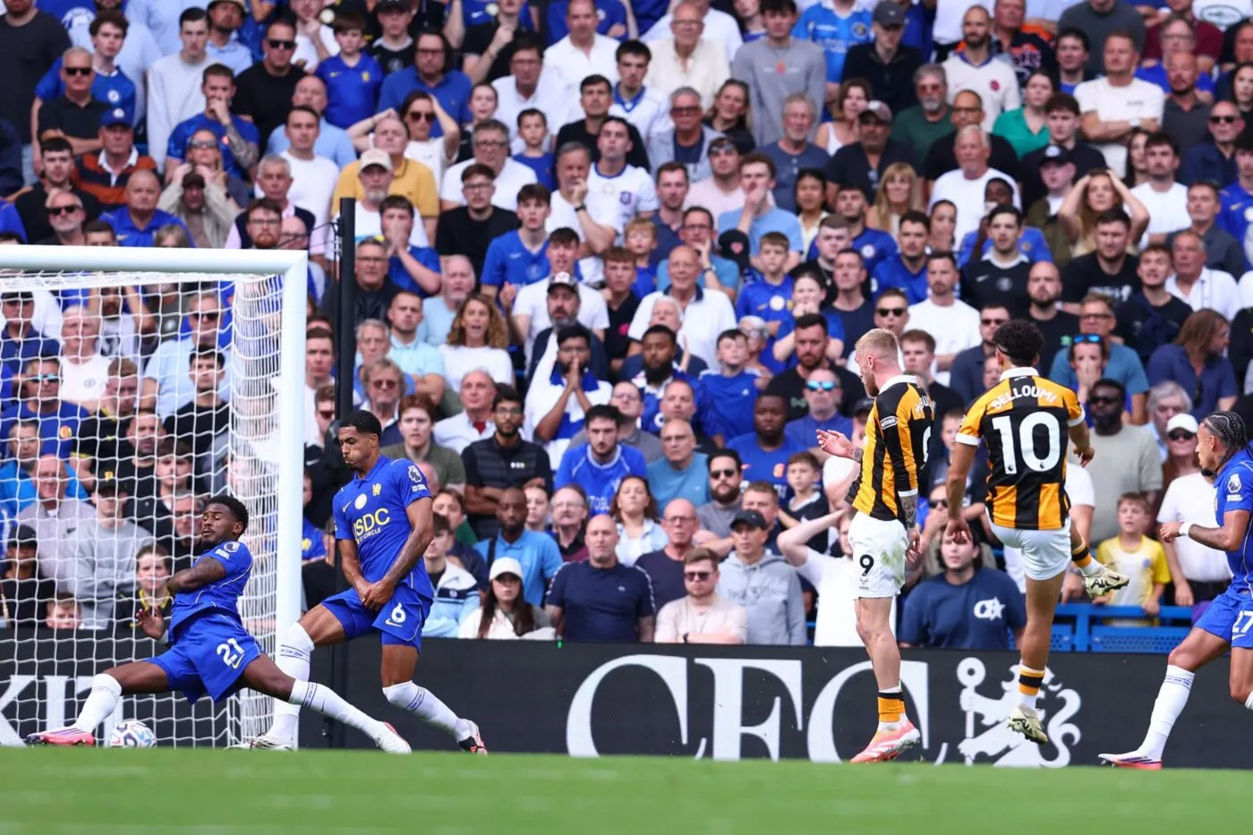 Chelsea et Liverpool calent, Villa et Palace coulent, Hull toujours invaincu