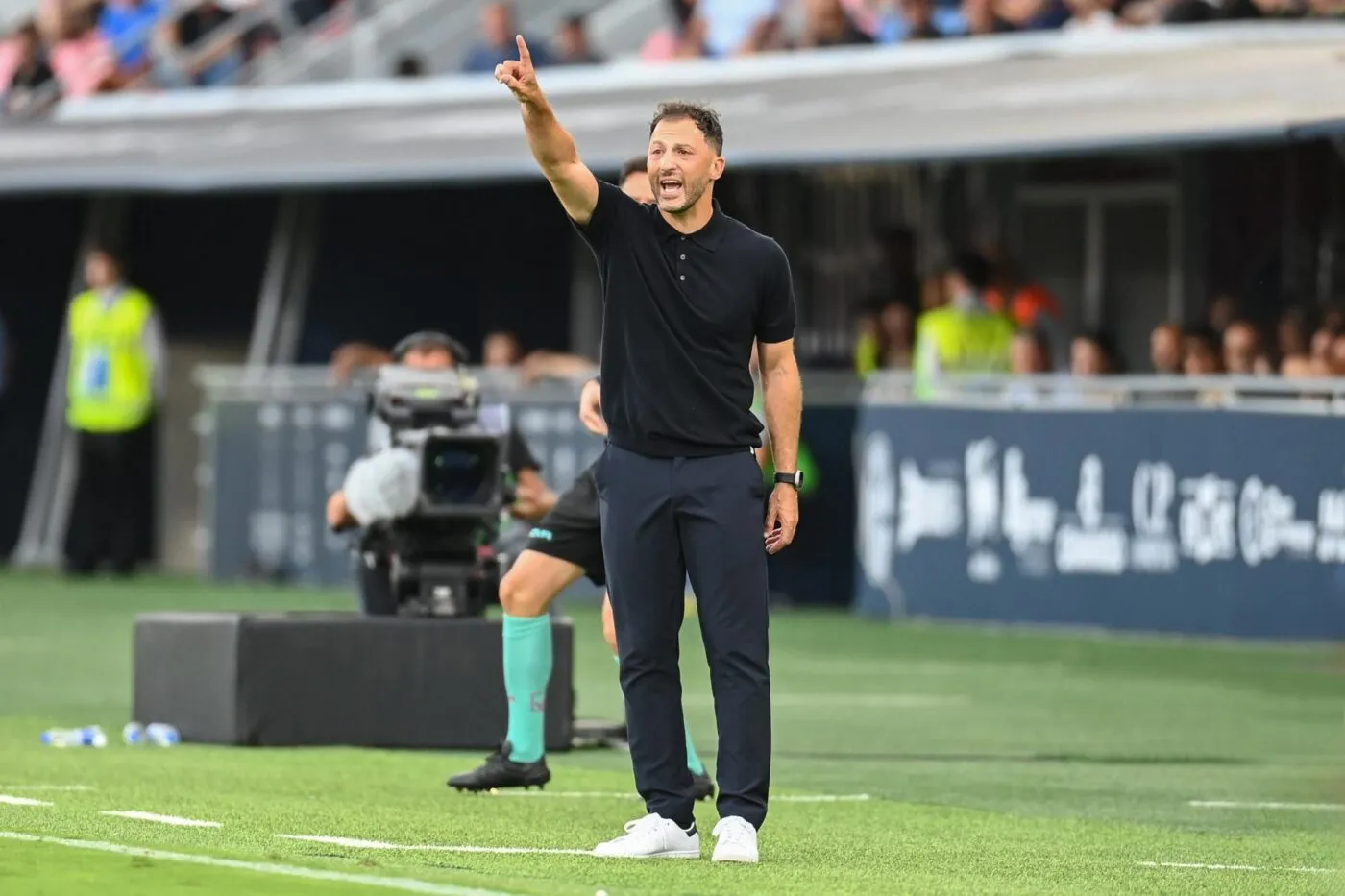Bologne change de coach