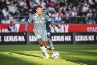 Tirage de cheveux et expulsion pour Bennacer