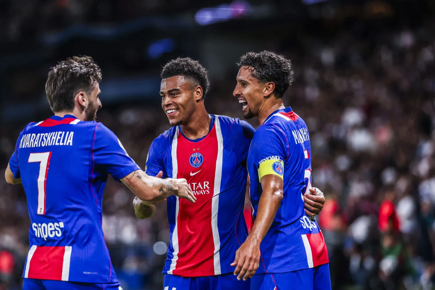 Code promo : 11% de réduction sur les maillots de l’OM et du PSG