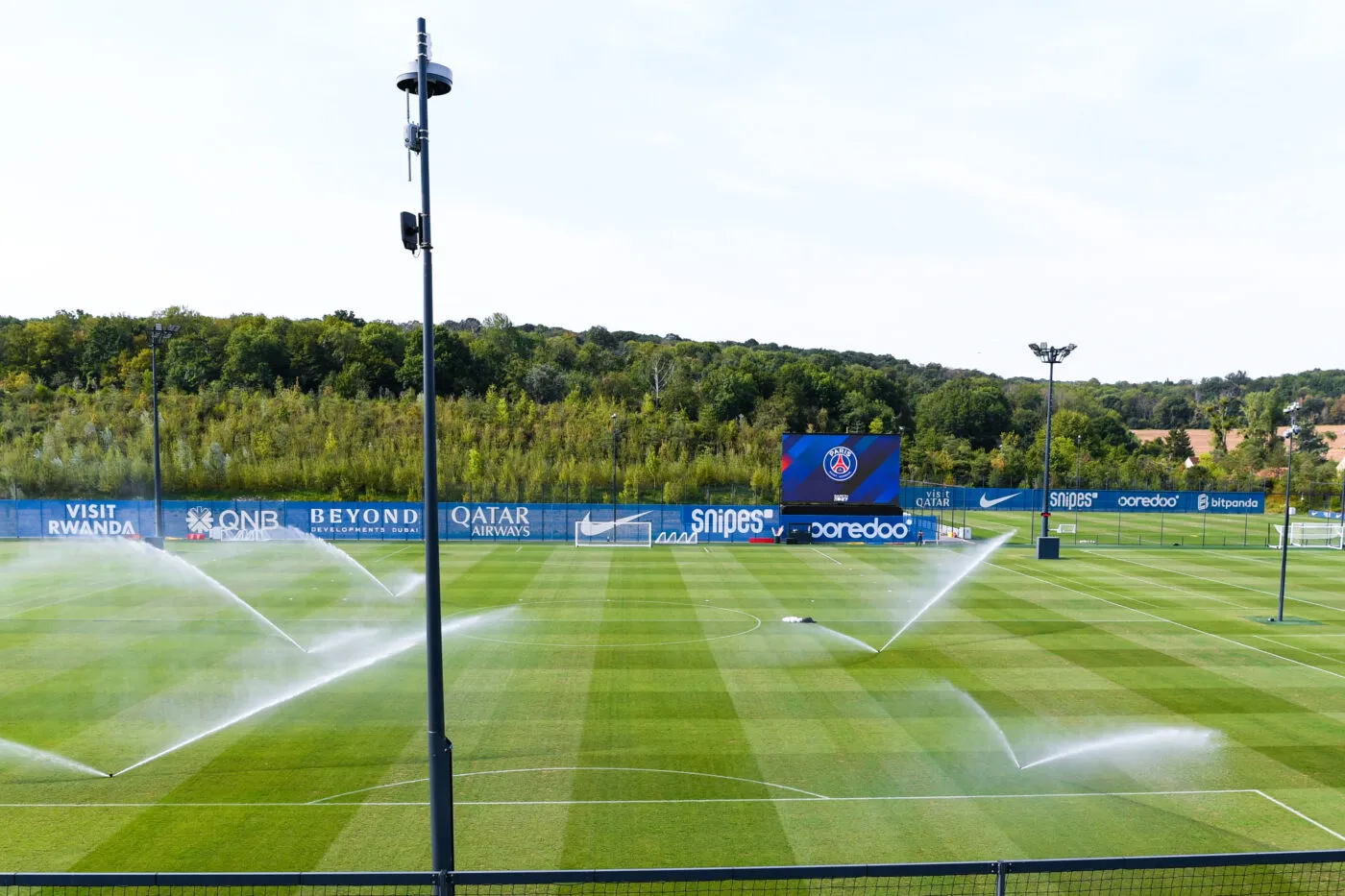 Privés de déplacement à Marseille, les ultras du PSG ont droit à un lot de consolation avant le Classique