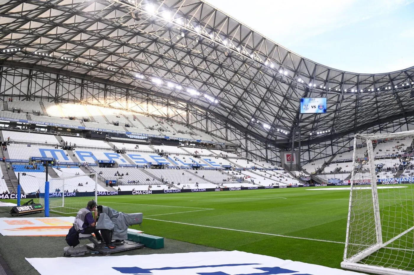 Le Vélodrome gronde contre McCourt avant le Classique