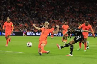 Xavi et Klopp se quittent bons amis pour leurs débuts