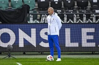 Raphaël Varane raconte quel entraîneur est Zinédine Zidane