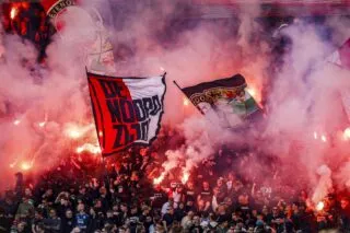 Feyenoord sanctionné par l'UEFA après le comportement de ses supporters à Barcelone
