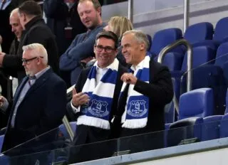 Andy Burnham défend Manchester City