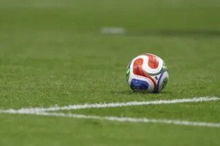 Un arbitre et son père agressés après un match en Espagne
