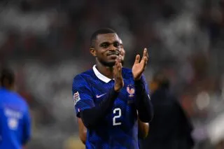 Kalulu remercie Olise pour son bijou