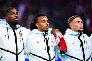 Bleus : hissez haut, latéraux