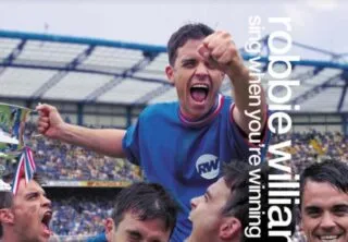 Voici 10 albums de musique avec des maillots de foot sur la jaquette