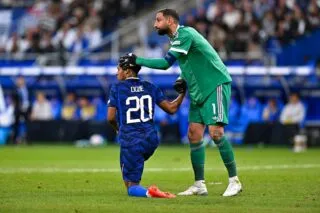 Désiré Doué encense Donnarumma