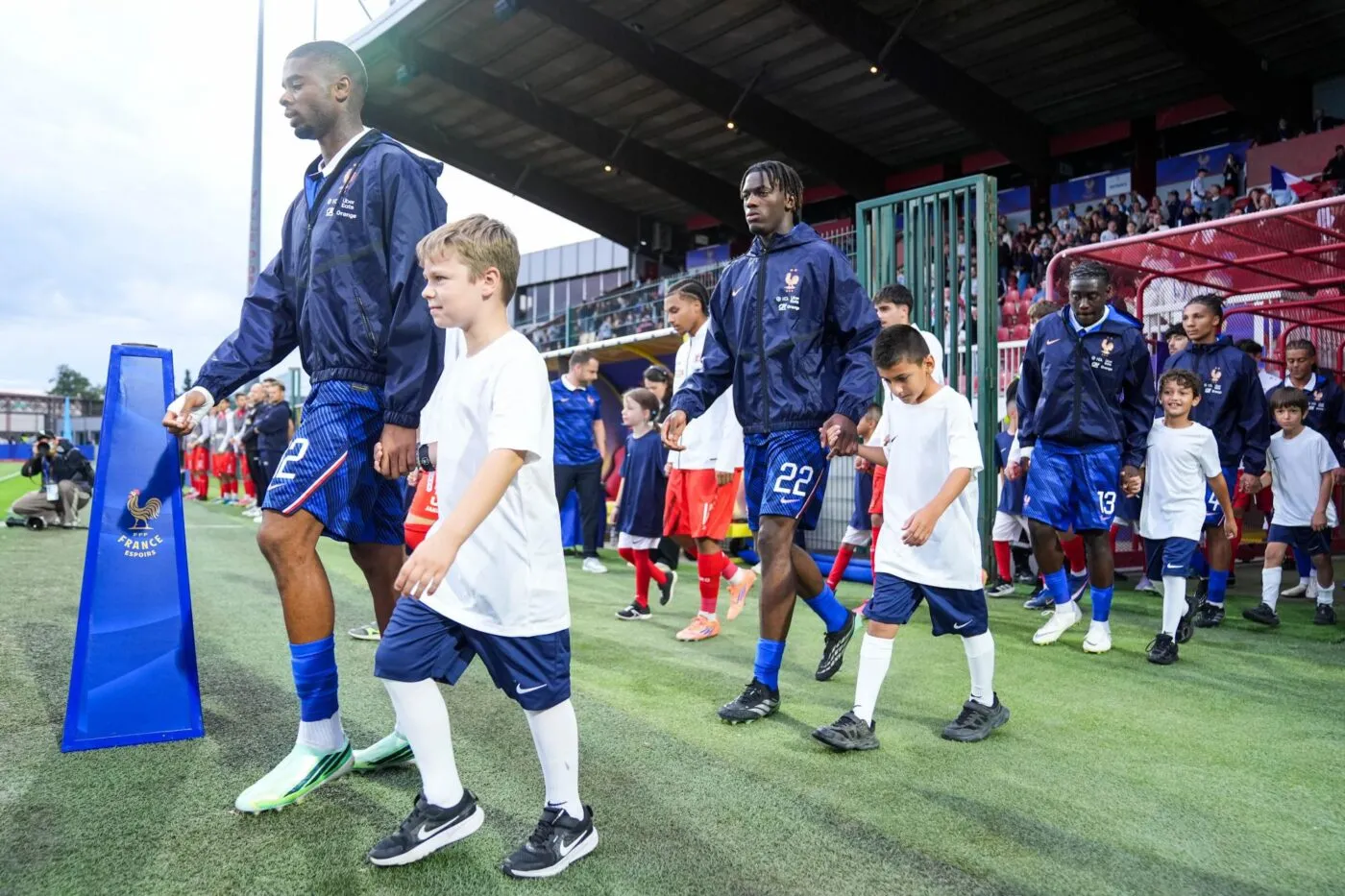 Trois Espoirs quittent le groupe