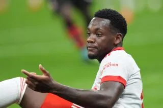 Jhon Durán ne court pas à l'entraînement parce qu'il est « déjà riche »