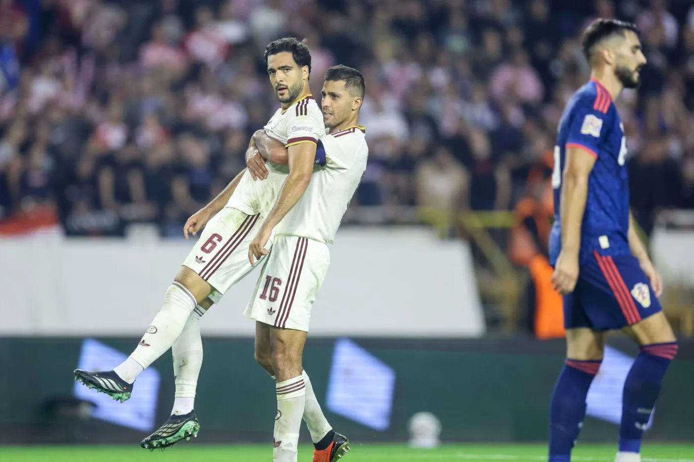 L'Espagne renverse la Croatie pour rester invaincue