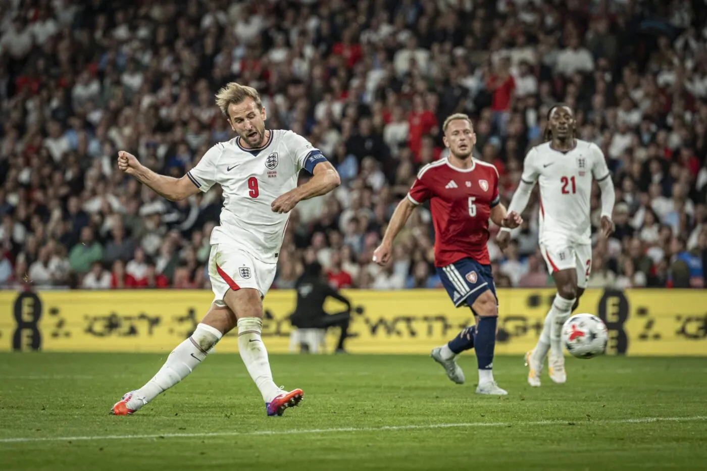 « Viser toujours plus haut » : Harry Kane a encore faim après sa 125e sélection
