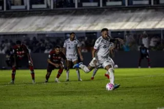 Le doublé salvateur de Neymar face à Flamengo