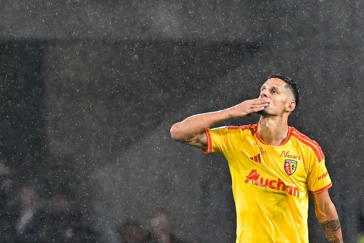 Lens s'offre l'OL et une remontée au classement