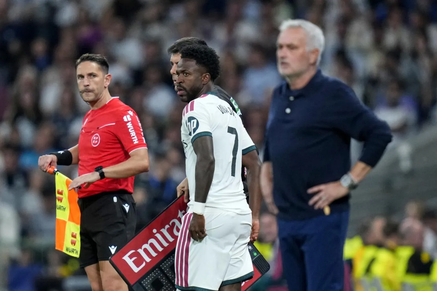 Vinícius Júnior accusé d’avoir poussé un employé de la Liga