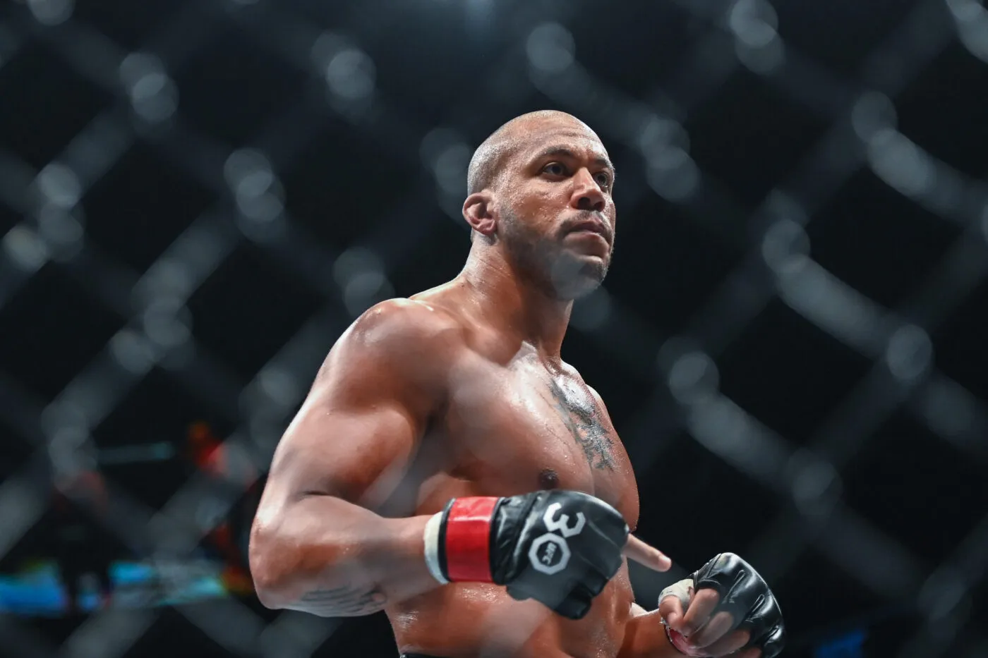 Ciryl Gane : «<span style="font-size:50%">&nbsp;</span>Un gars nerveux comme Kimpembe serait bon dans l’octogone<span style="font-size:50%">&nbsp;</span>»