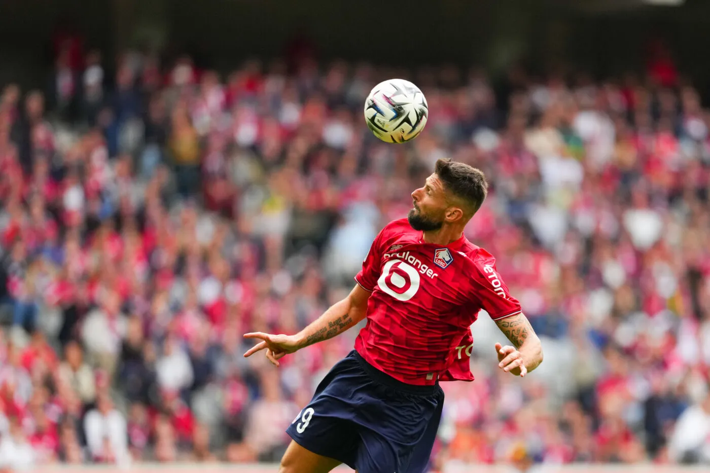 De Ronaldo à Giroud : comment maîtriser l'art du saut dans le foot ? 