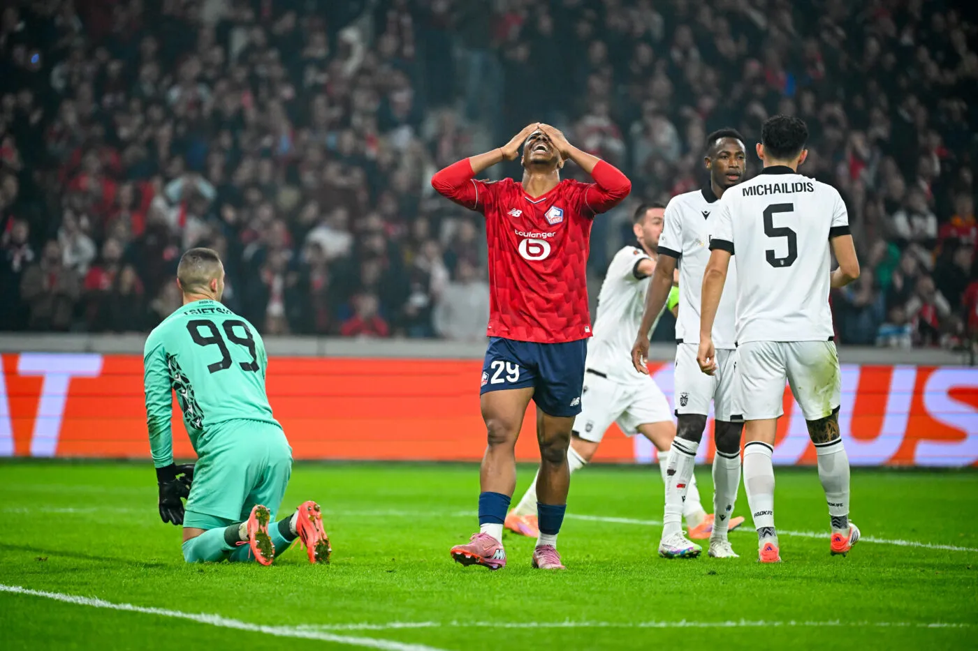 Lille perd un match fou contre le PAOK