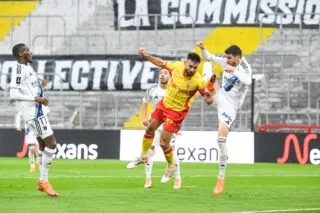 Lens tape le Paris FC et se place en haut de tableau