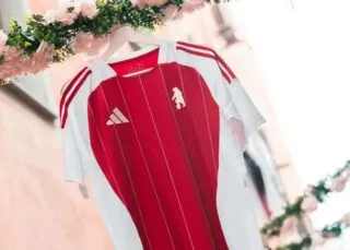 On adore l'écusson du nouveau maillot d'Ajaccio