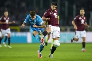 Naples trébuche chez le Torino