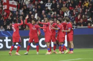 Paris trop facile à Leverkusen