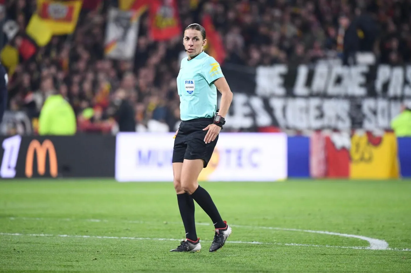 Roberto De Zerbi : « Mme Frappart est pour moi la meilleure arbitre de Ligue 1 »