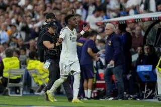 Vincius furieux de se faire remplacer durant le Clásico