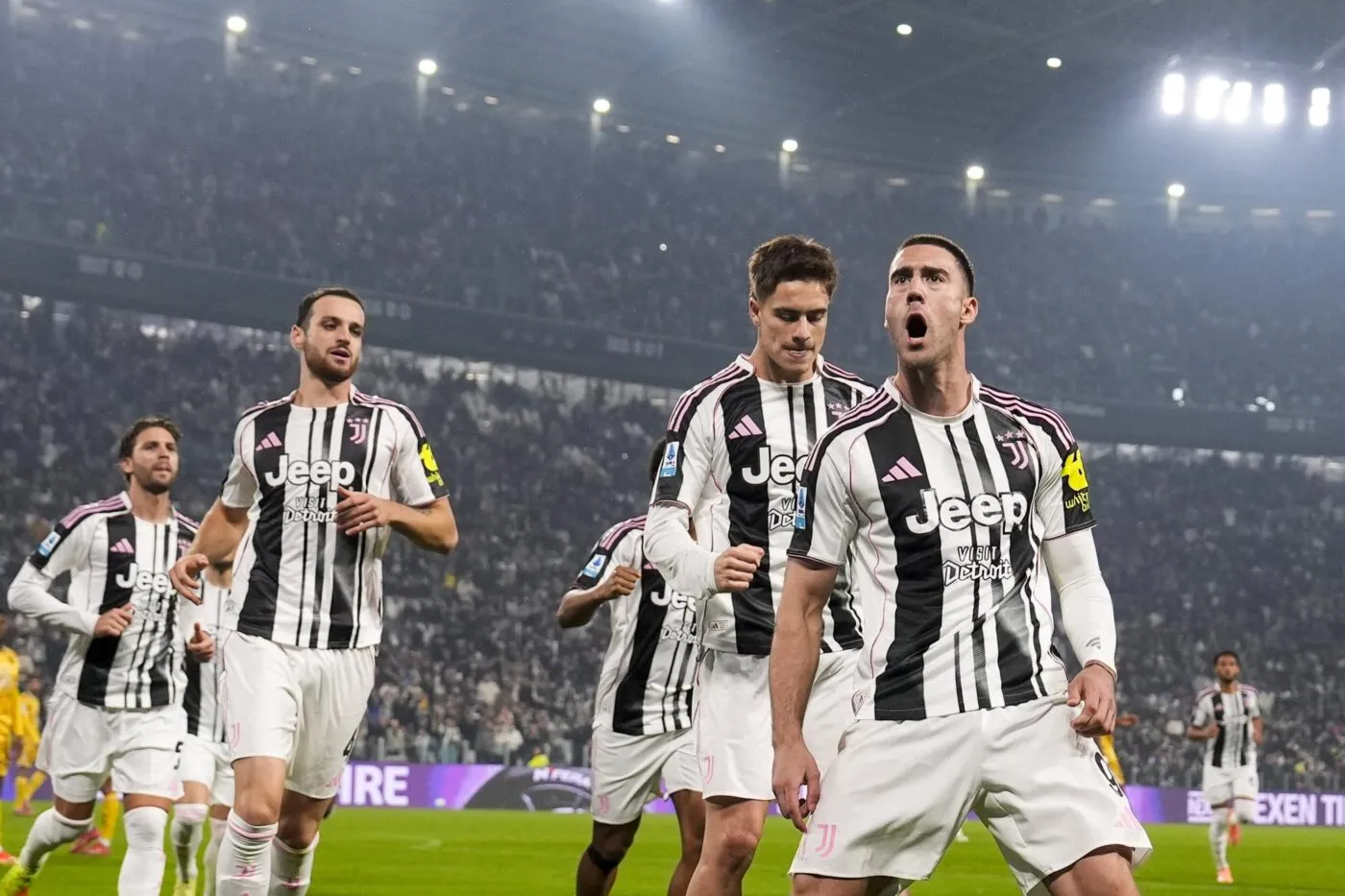 La Juventus rebondit, la Roma coleader