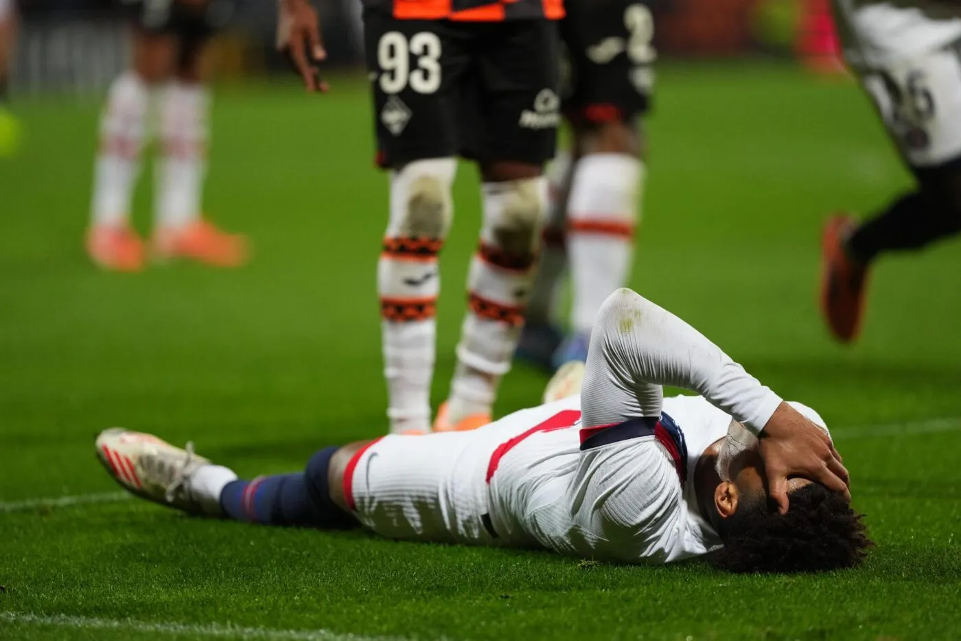 Désiré Doué : une blessure, tellement plus de questions