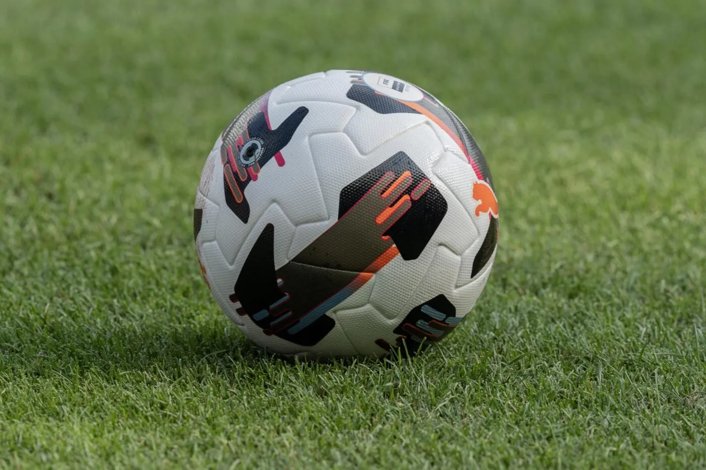 Bagarre générale, joueur blessé et menaces de mort : en Dordogne, un match de Départemental tourne au fiasco