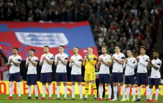 L’Angleterre pose un cadre autour des hommages avant les matchs
