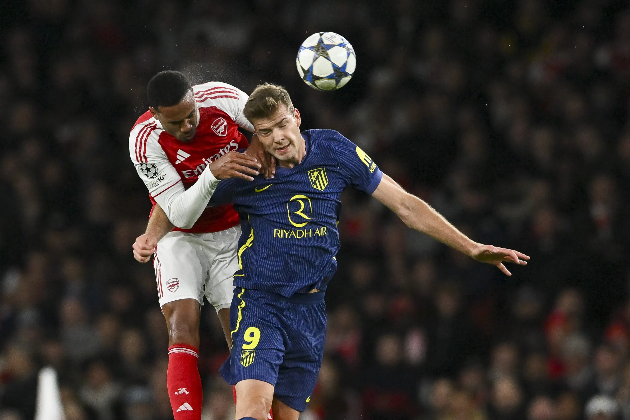 Gabriel et un attaquant.