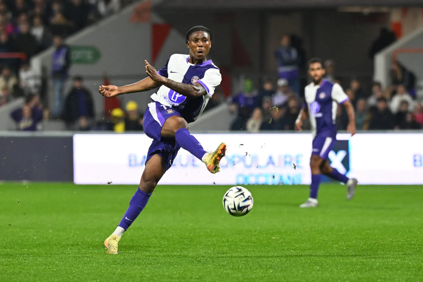 Le Toulousain Abu Francis victime d’une terrible blessure et absent plusieurs mois