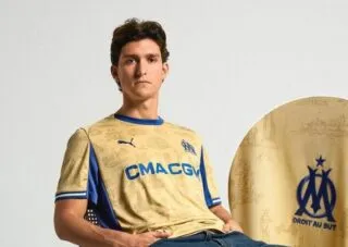 Ce nouveau maillot devrait permettre à l'OM de gagner la Ligue 1 et la Ligue des Champions