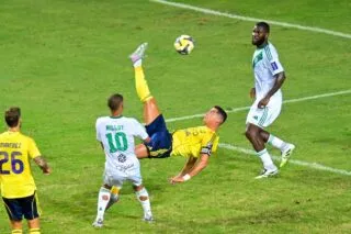 À 40 ans, Cristiano Ronaldo claque un ciseau de fou avec Al-Nassr