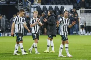 La lanterne rouge d’Eredivisie colle huit buts pour se relancer 