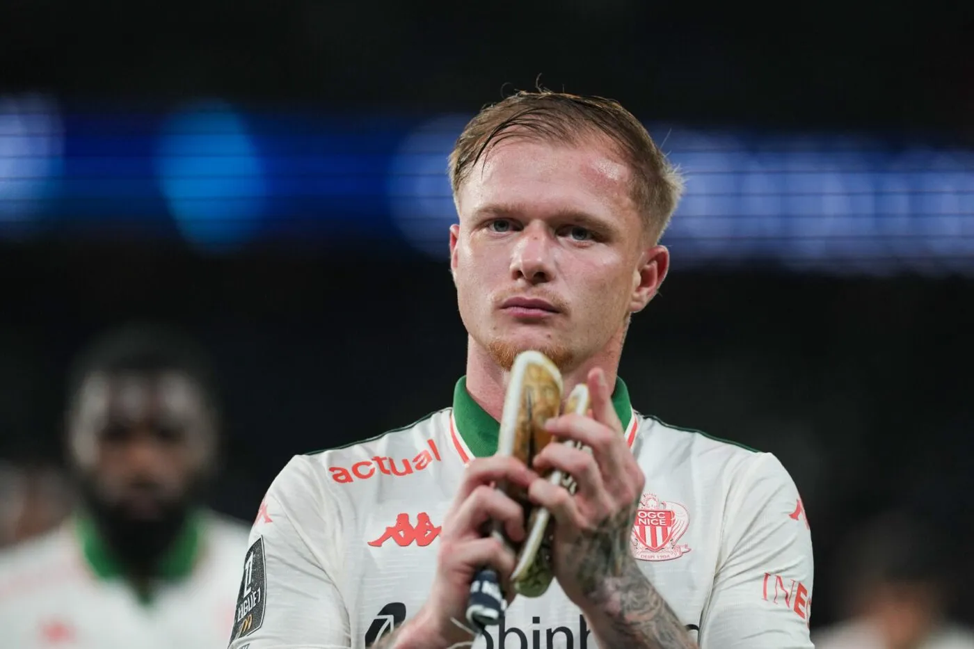 Melvin Bard cède à une mode insupportable après la défaite de Nice