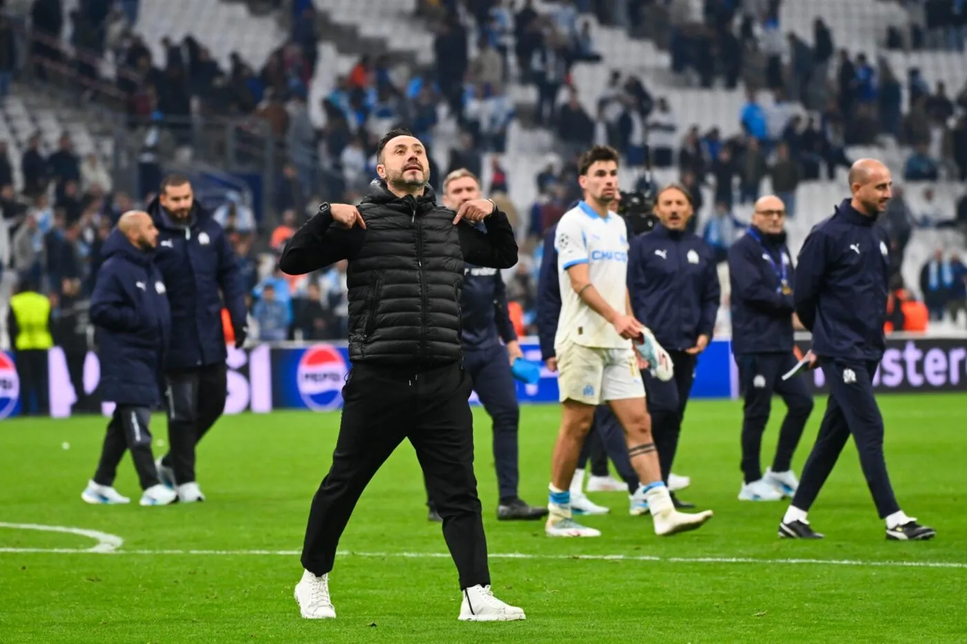 « C’est un vol » : les réactions fusent à Marseille après le penalty non sifflé