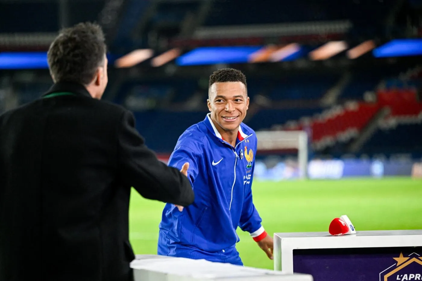 Mbappé a une manière bien à lui de soigner sa cheville